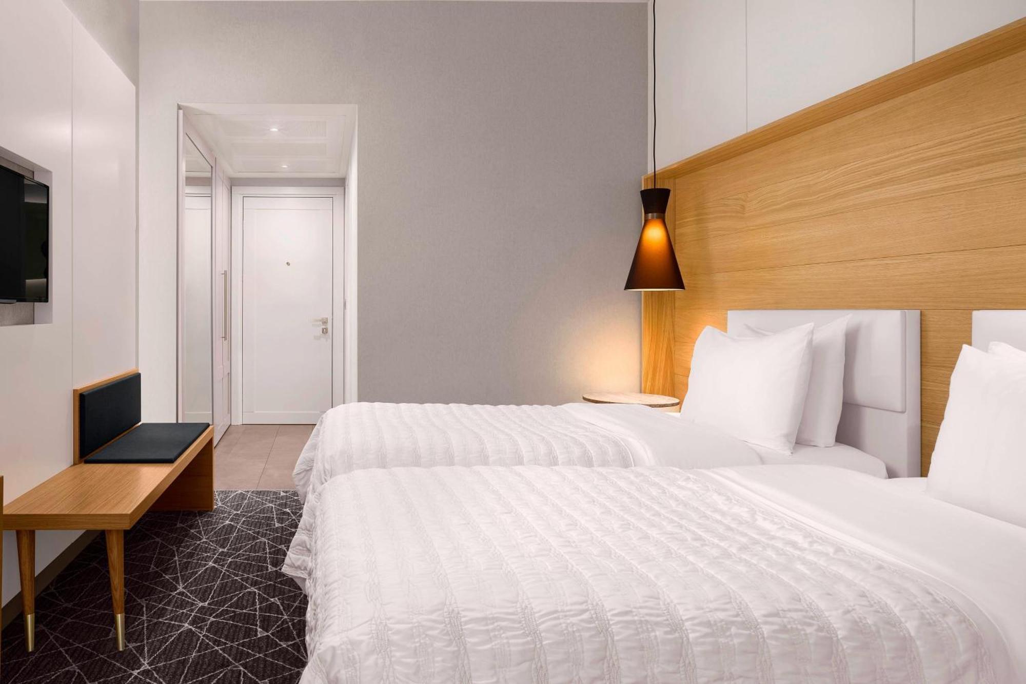 Le Meridien Visconti Рим Экстерьер фото